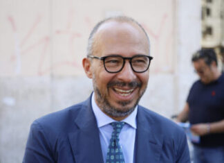 NAVE COSTANZA, E’ GIA’ SCANDALO. CINQUE DOMANDE AD ARICO’.